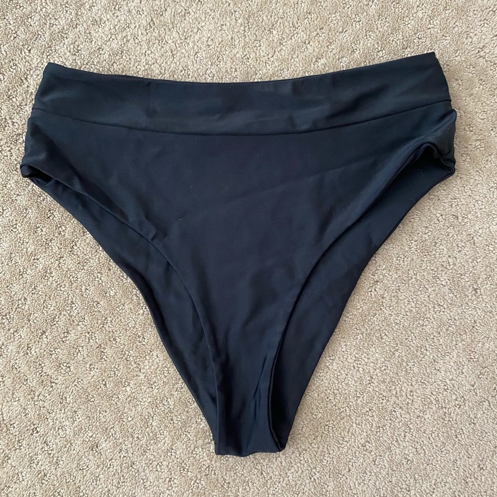 Kulani Kinis high waisted cheeky bottoms